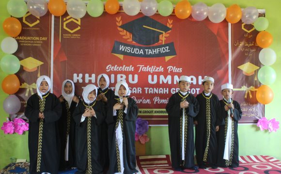Wisuda Tahfizh